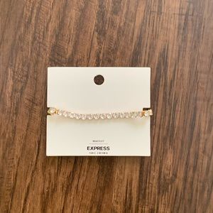 Express cubic zirconia stone bracelet